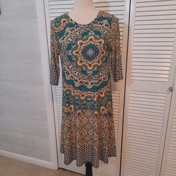 discount divas Dresses & Skirts - Discount divas boho stretchy dress small *P
